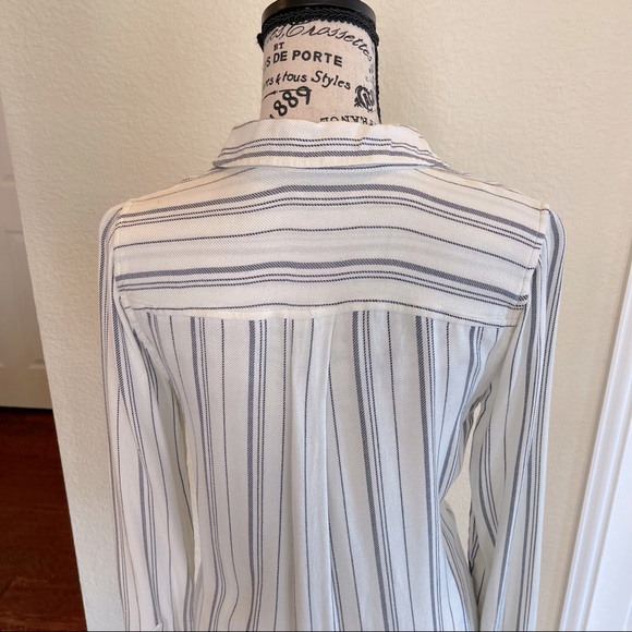 SUSINA Stripped Button Down Top - Women’s XS - Super Soft - Picture 3 of 9